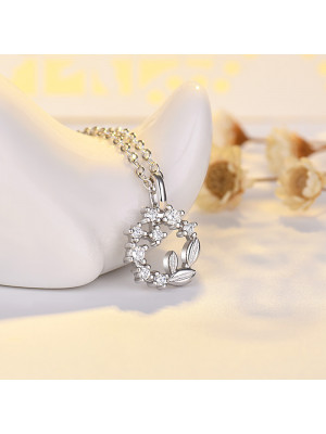 New Rose Gold Women's Leaves Pendant Necklace Crystal Jewellery Gift Rhinestone